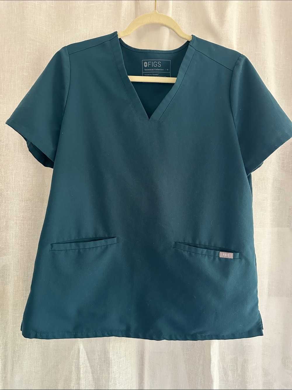 FIGS Women's Casma V-Neck Scrub Top in Carribean Blue